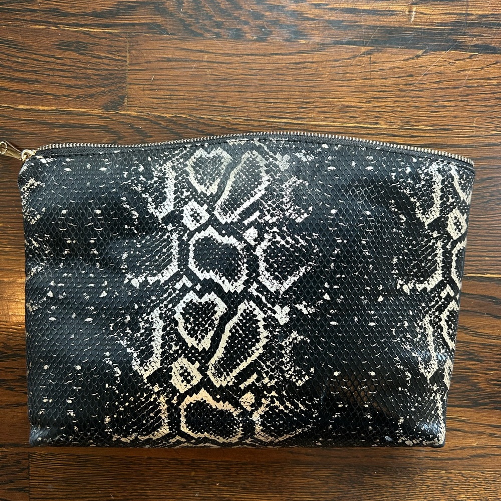 Vince Camuto Makeup Bag